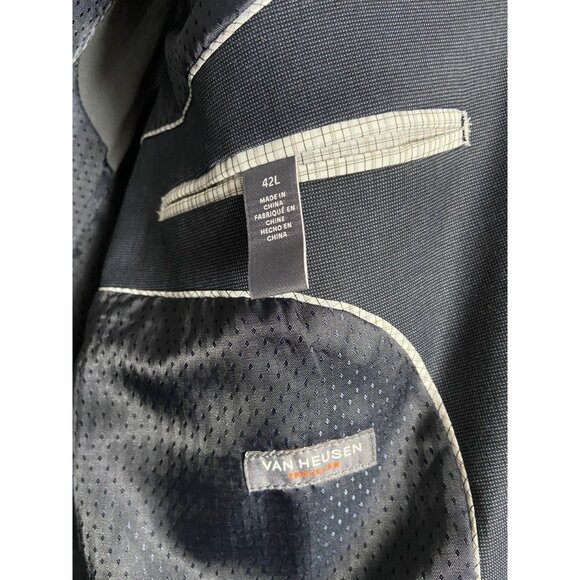Van Heusen Traveler Mens Blazer Jacket 42L Navy Blue Two-Button Suit Coat - Picture 4 of 16